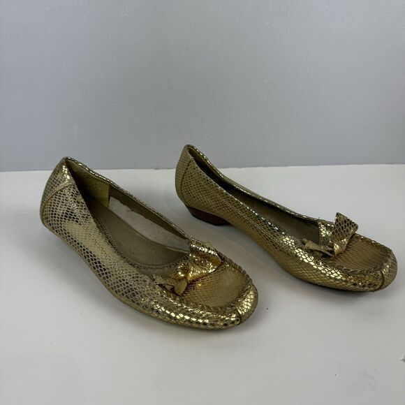 Bare Traps Irene Gold Snake Print Flats Size 6M Leather Upper Comfortable Fit - Picture 1 of 12